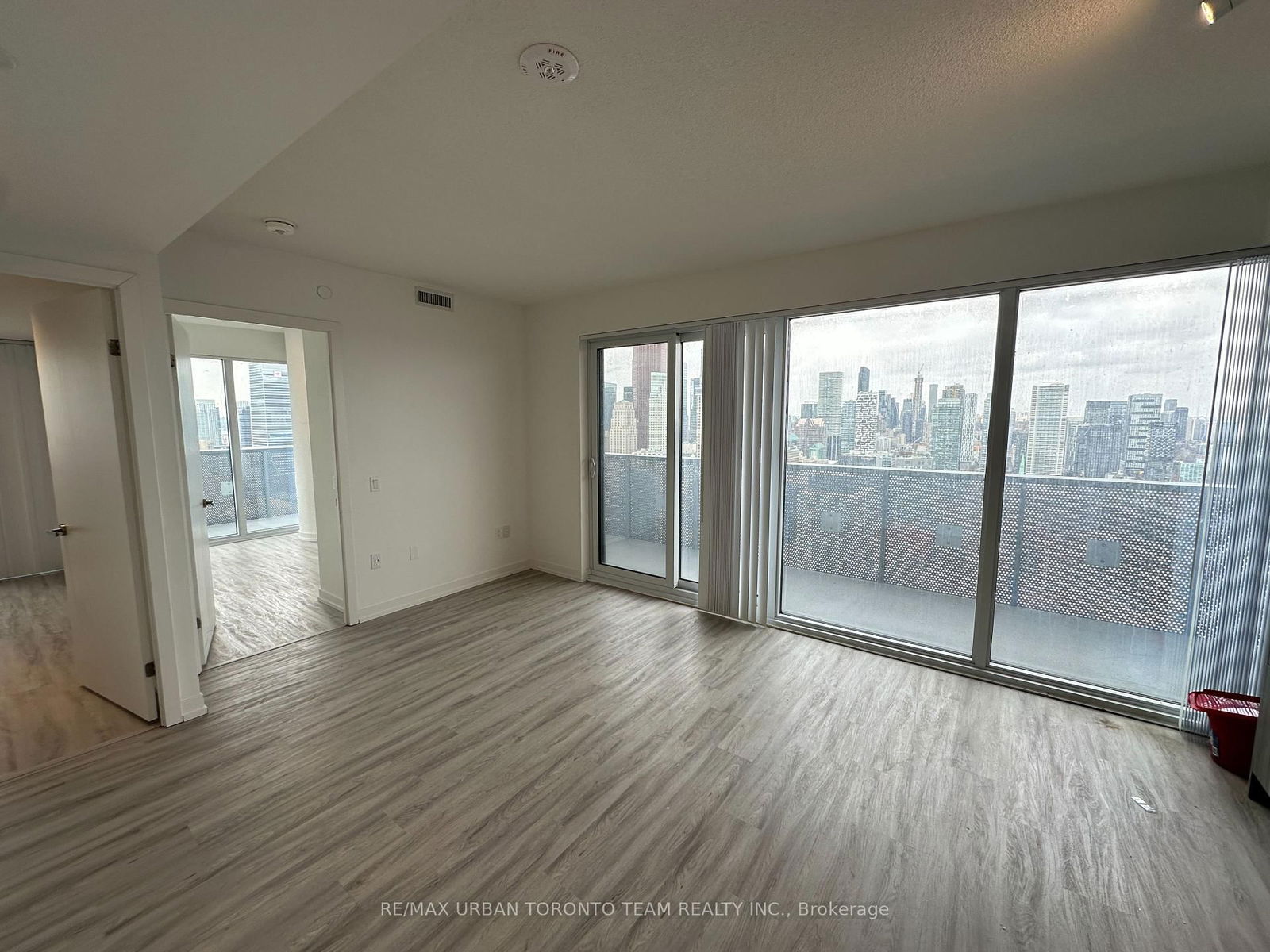 Photo 3 of Unit 4601, 55 Cooper St, Toronto, Waterfront Communities — HOMEH