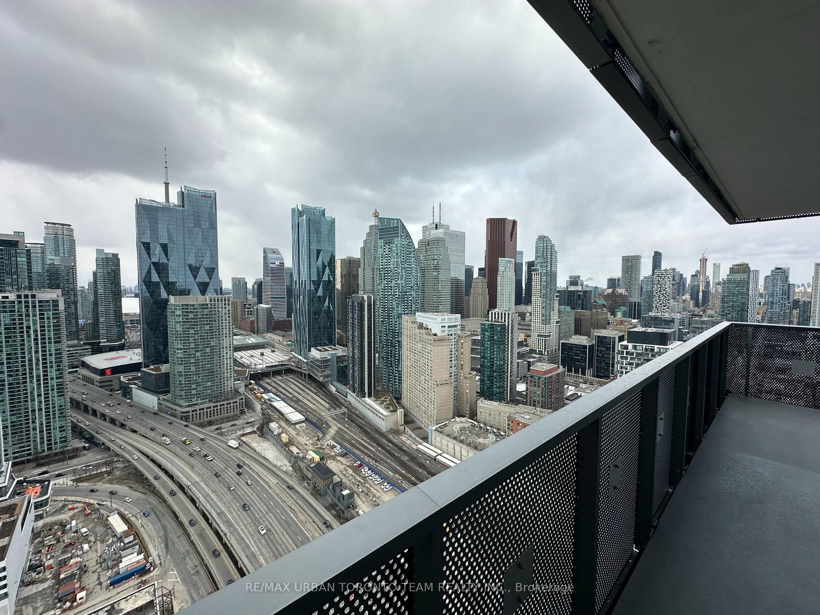 Photo 10 of Unit 4601, 55 Cooper St, Toronto, Waterfront Communities — HOMEH