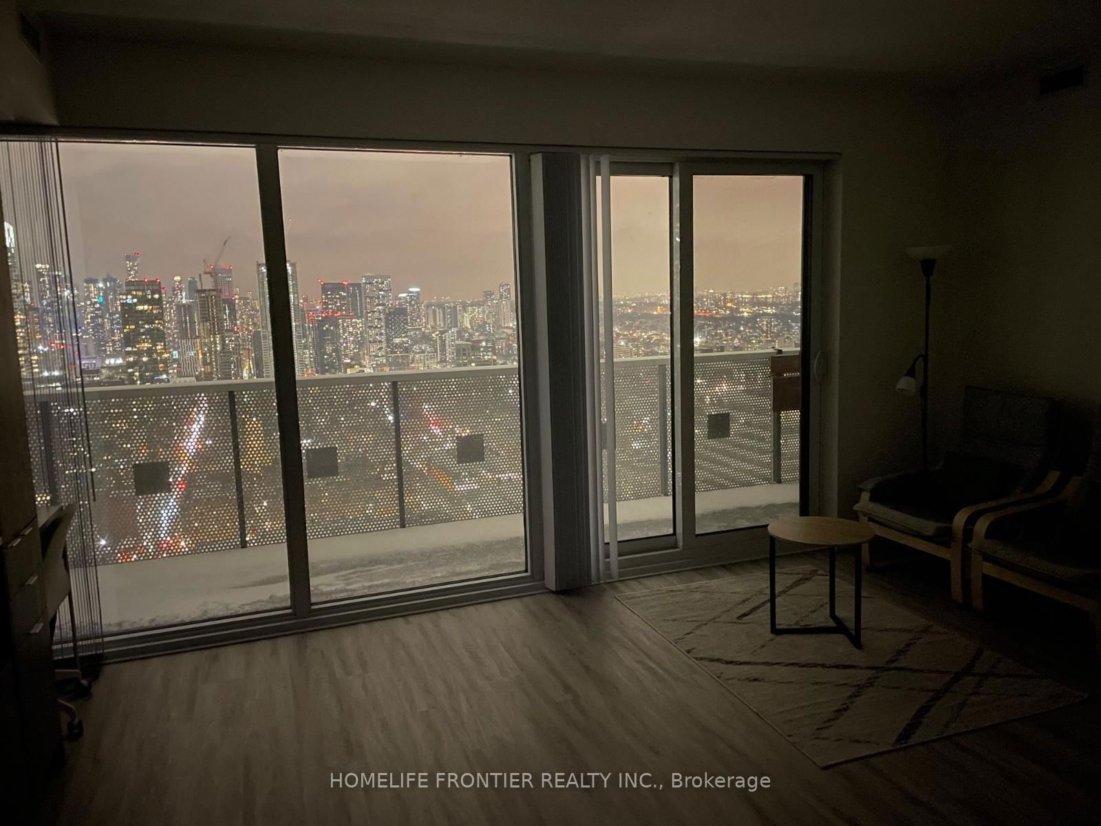 Photo 3 of Unit 4705, 55 Cooper St, Toronto, Waterfront Communities — HOMEH