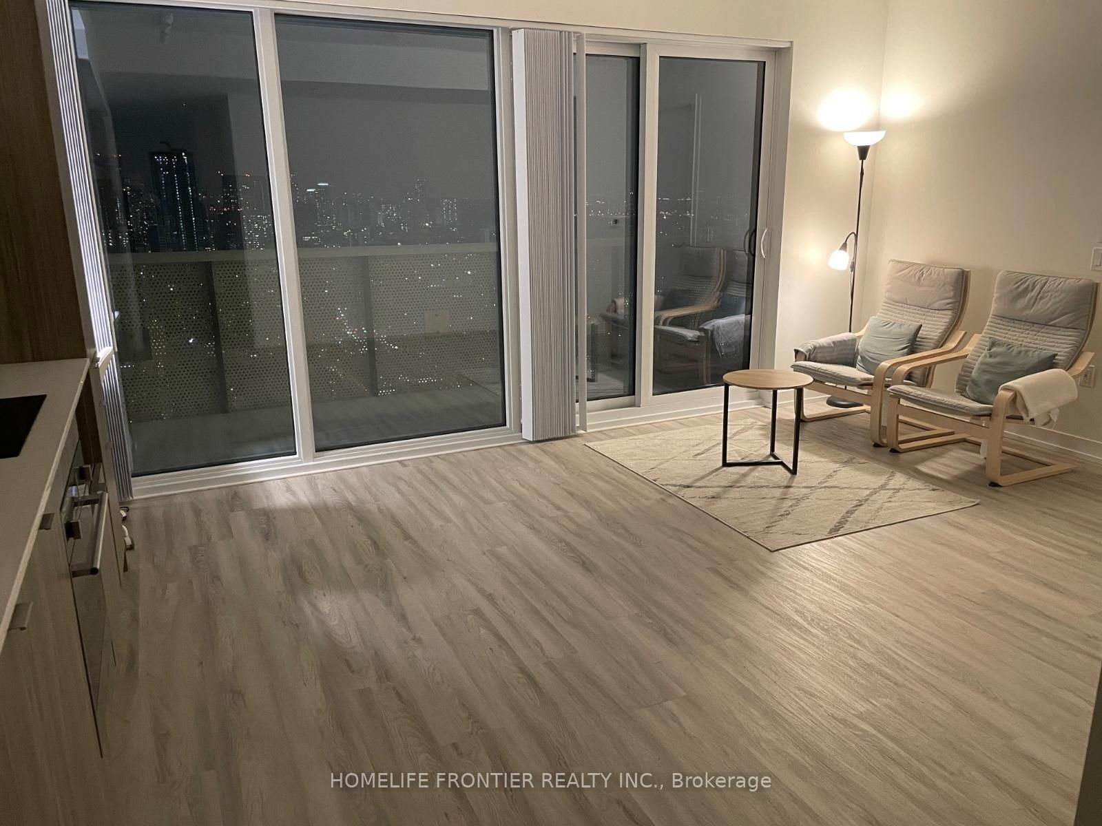 Photo 8 of Unit 4705, 55 Cooper St, Toronto, Waterfront Communities — HOMEH