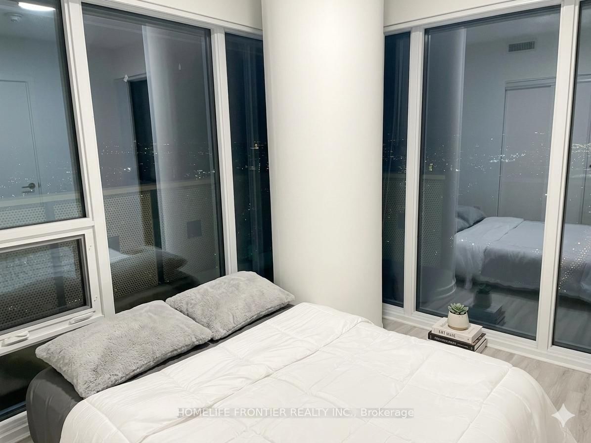 Photo 9 of Unit 4705, 55 Cooper St, Toronto, Waterfront Communities — HOMEH