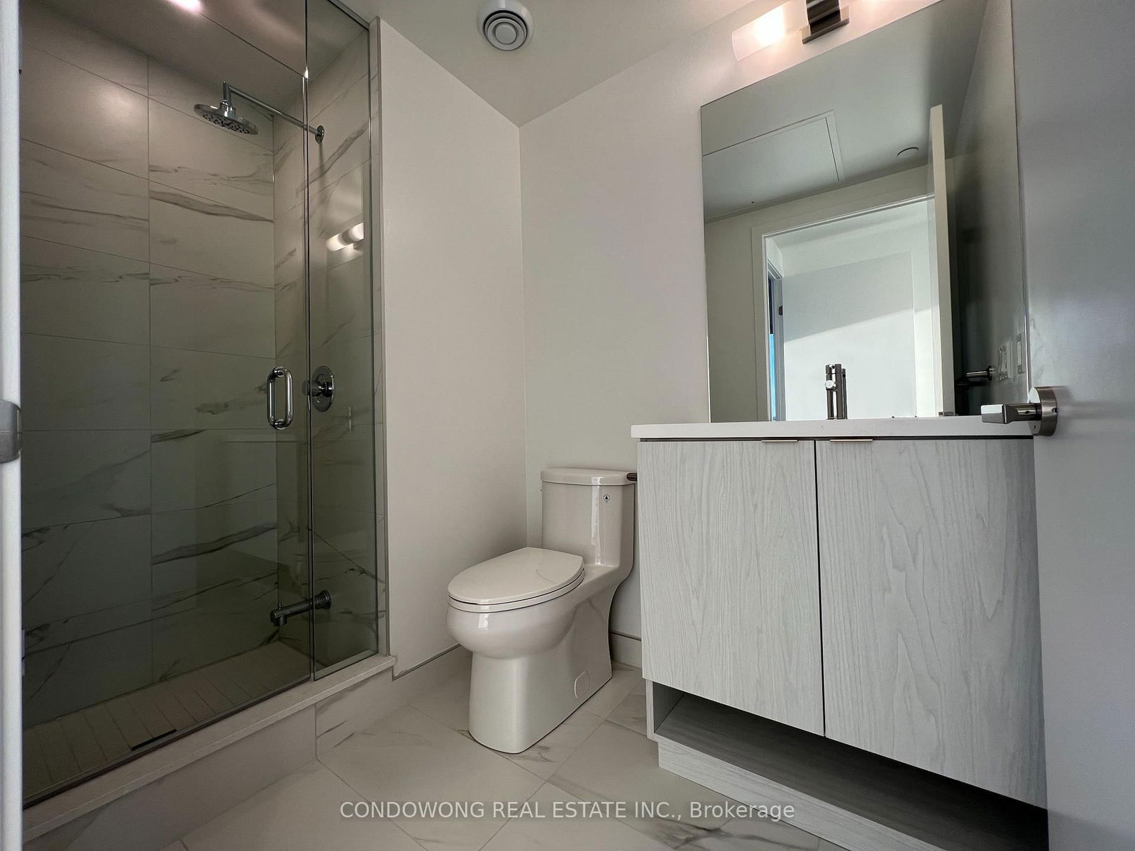 Photo 7 of Unit 7201, 55 Cooper St, Toronto, Waterfront Communities — HOMEH