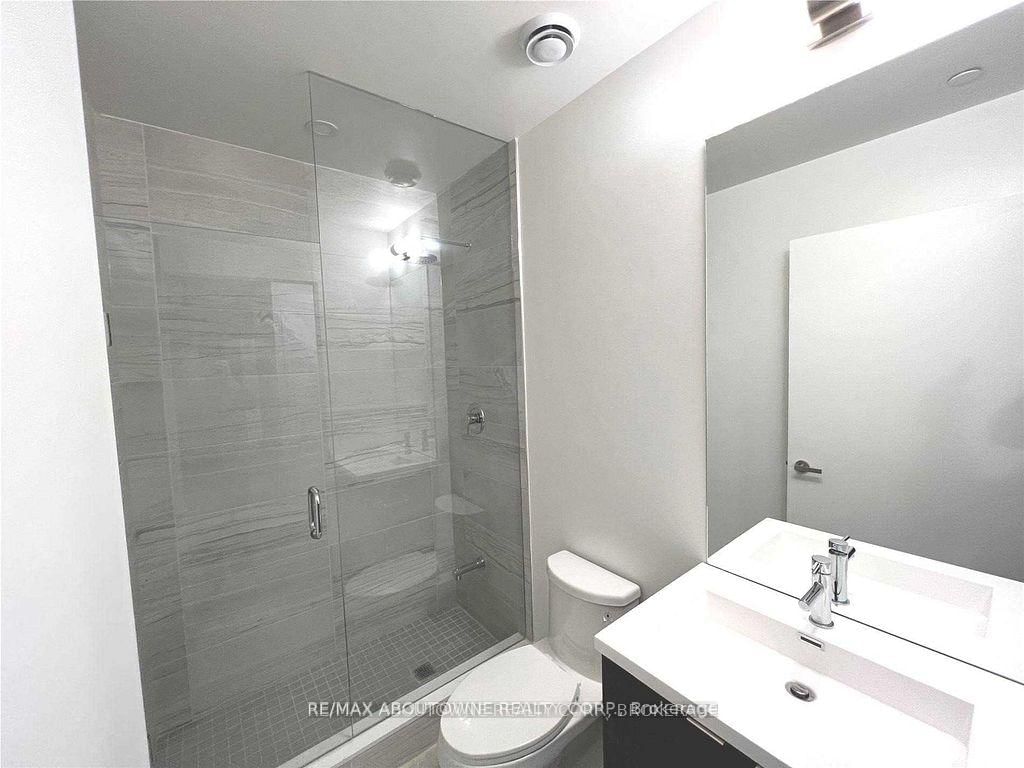 Photo 7 of Unit 1105, 138 Downes St, Toronto, Waterfront Communities — HOMEH