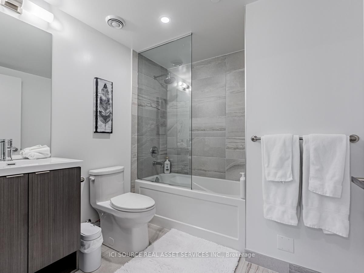 Photo 7 of Unit 7311, 55 Cooper St, Toronto, Waterfront Communities — HOMEH
