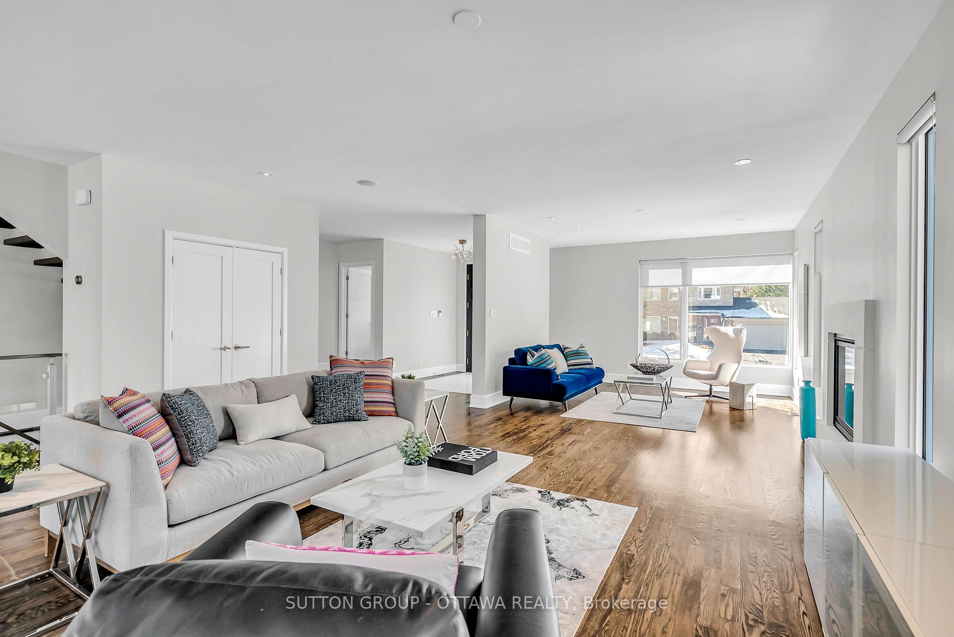 Photo 7 of 333 Summit Avenue W, Ottawa, Alta Vista/Faircrest Heights — HOMEH
