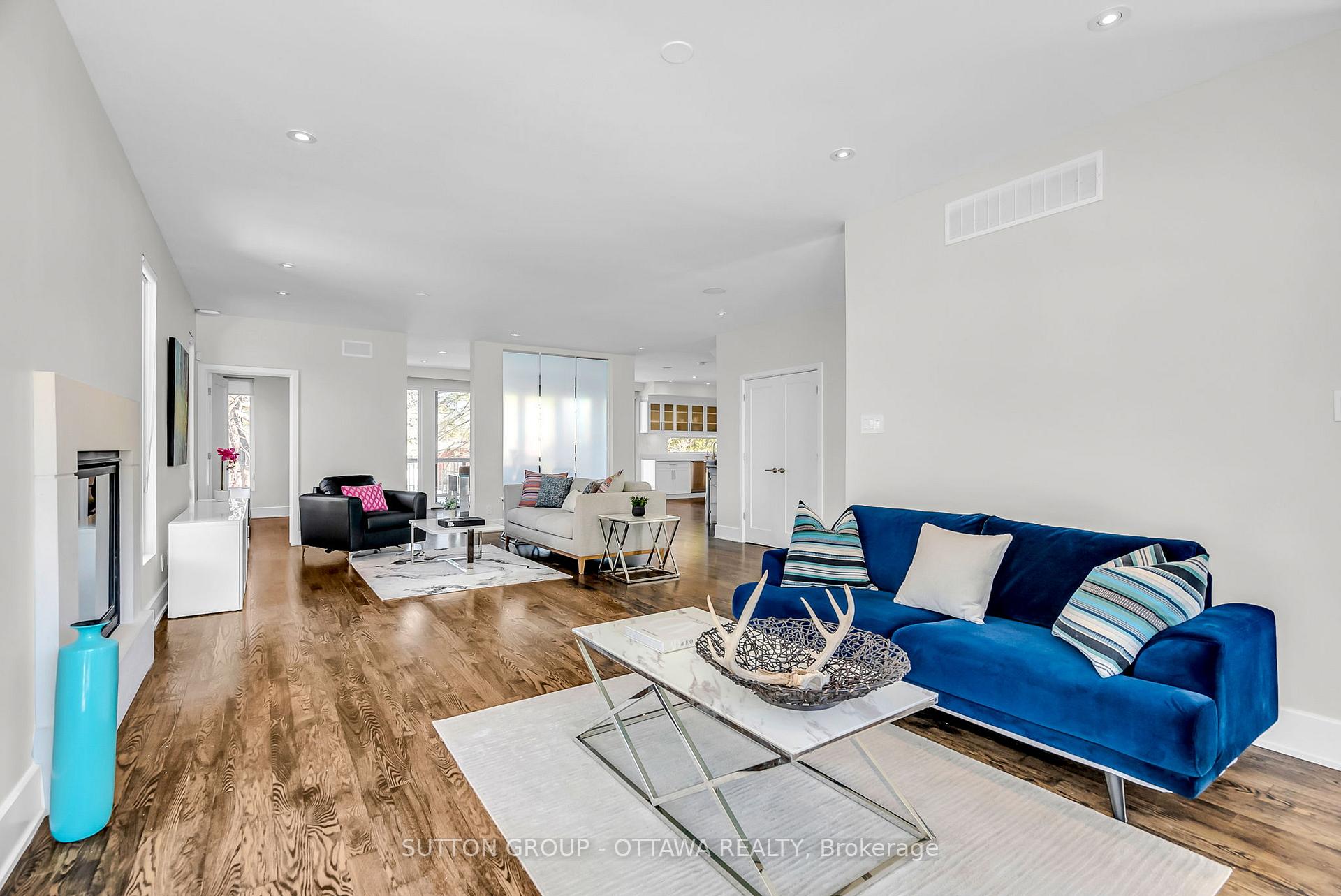 Photo 20 of 333 Summit Avenue W, Ottawa, Alta Vista/Faircrest Heights — HOMEH