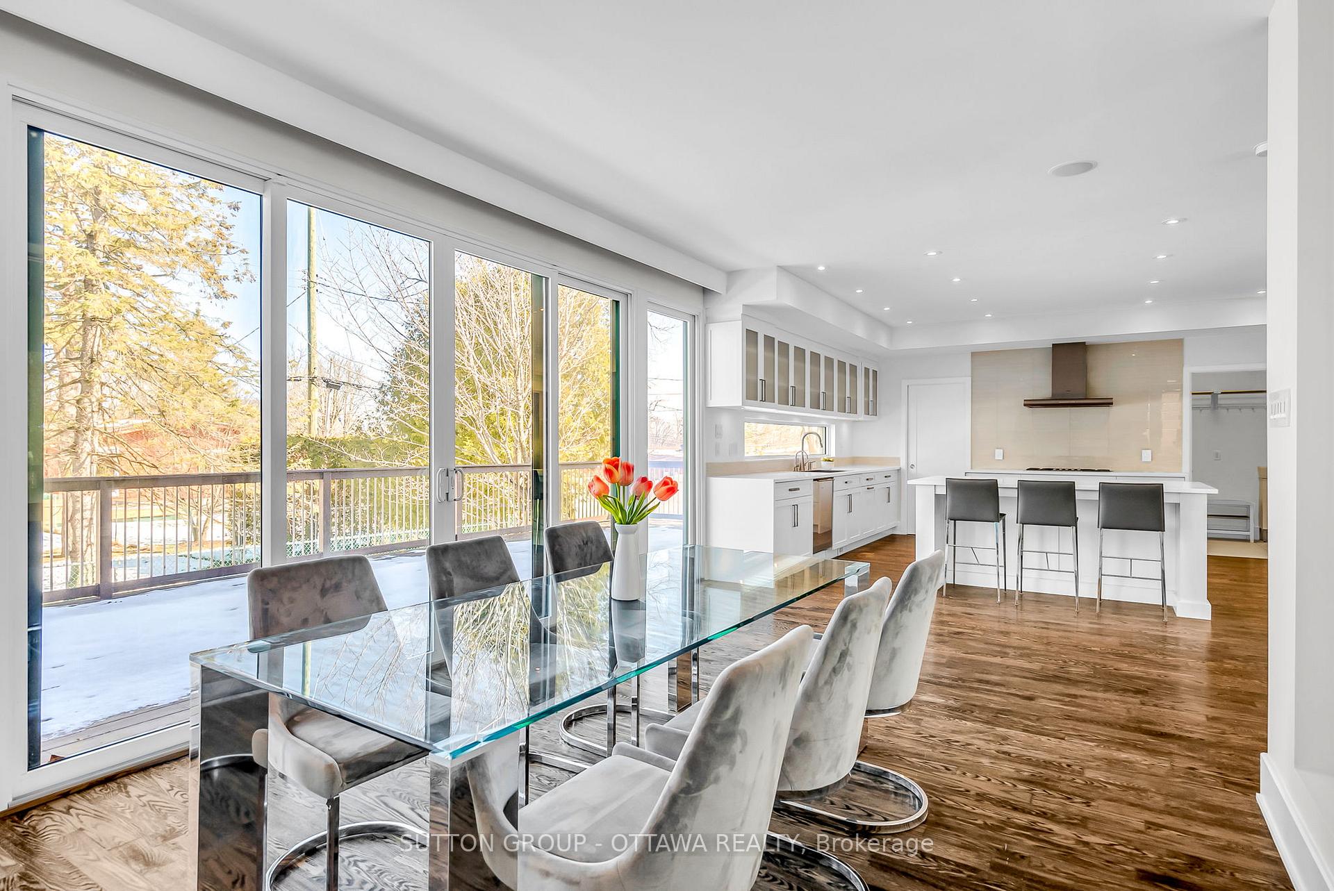 Photo 25 of 333 Summit Avenue W, Ottawa, Alta Vista/Faircrest Heights — HOMEH