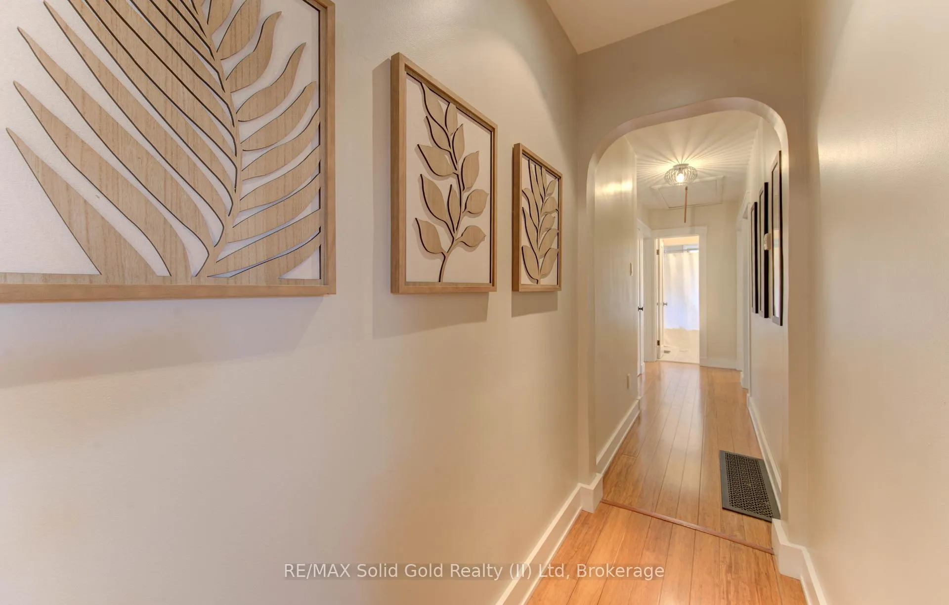 Photo 8 of 50 Edinburgh Road, Kitchener — HOMEH
