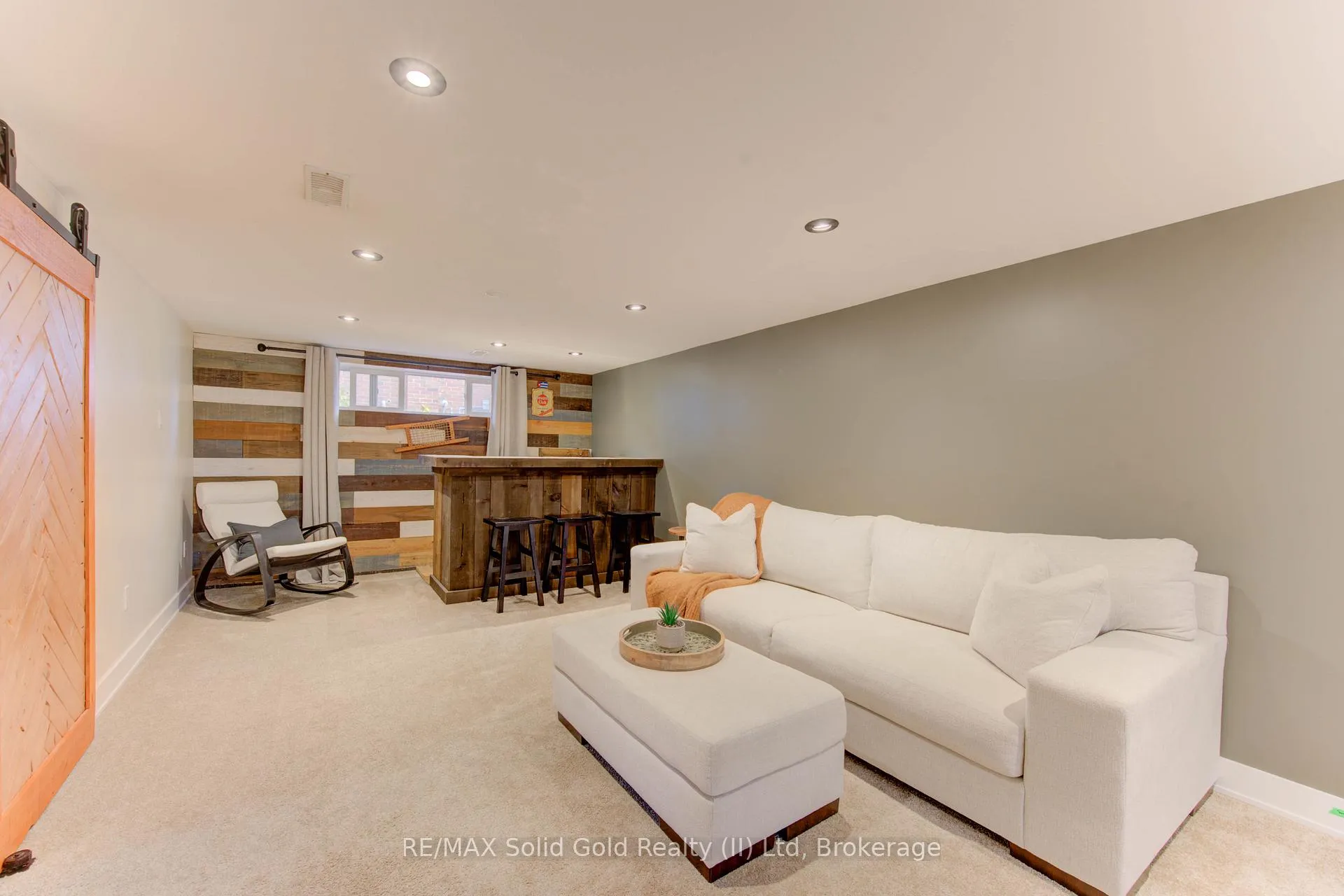Photo 16 of 50 Edinburgh Road, Kitchener — HOMEH