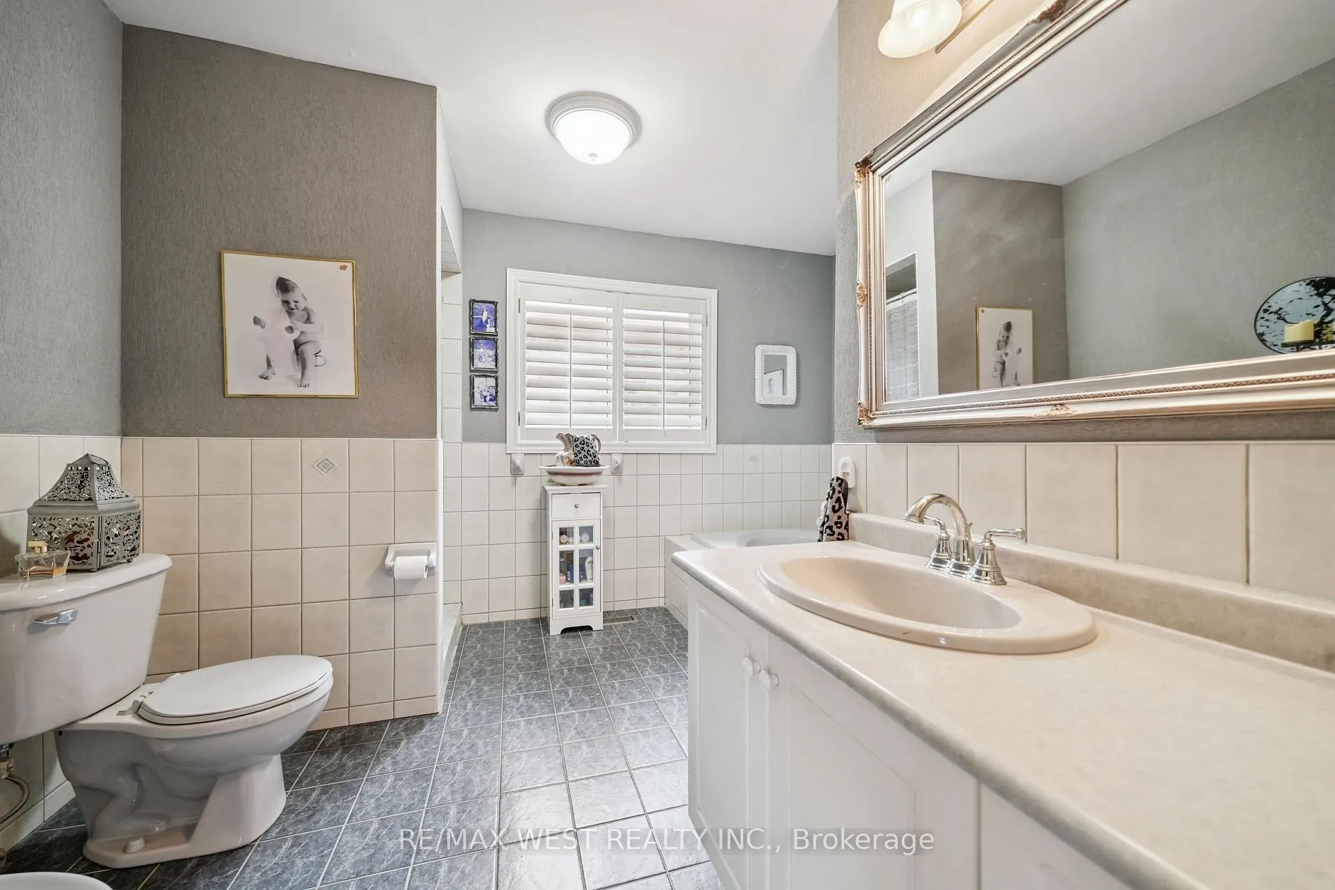 Photo 9 of 65 Kingly Crest Way, Vaughan, Sonoma Heights — HOMEH