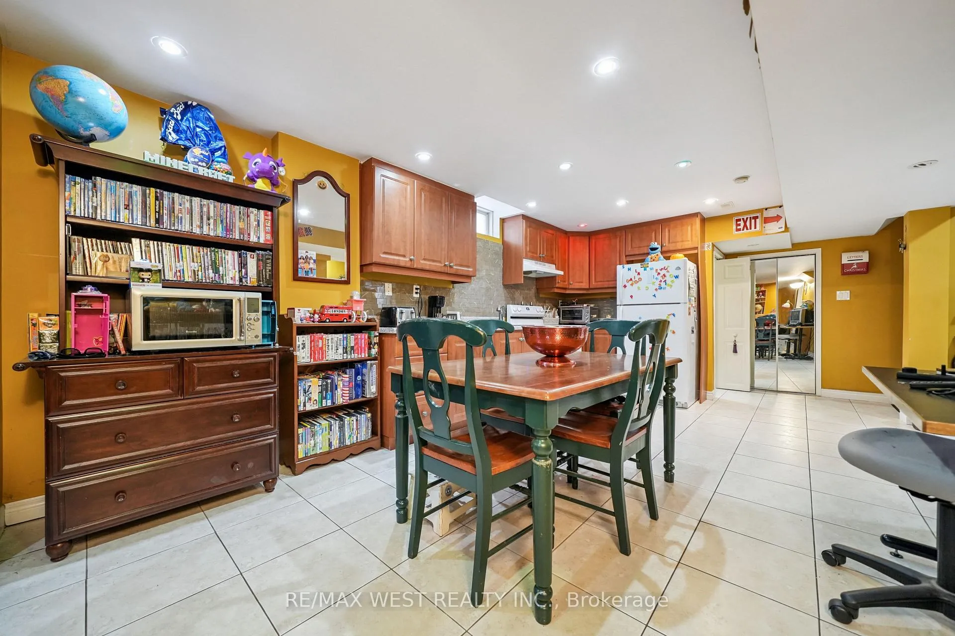 Photo 12 of 65 Kingly Crest Way, Vaughan, Sonoma Heights — HOMEH