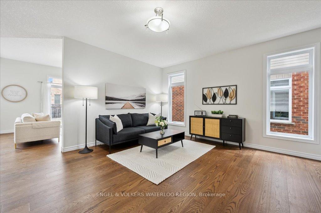 Photo 8 of 528 Wasaga Crescent, Waterloo — HOMEH