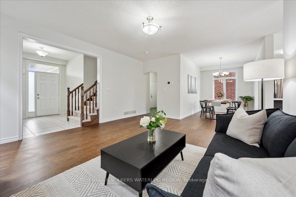 Photo 10 of 528 Wasaga Crescent, Waterloo — HOMEH