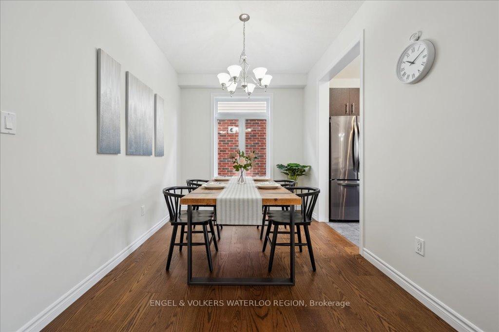 Photo 11 of 528 Wasaga Crescent, Waterloo — HOMEH