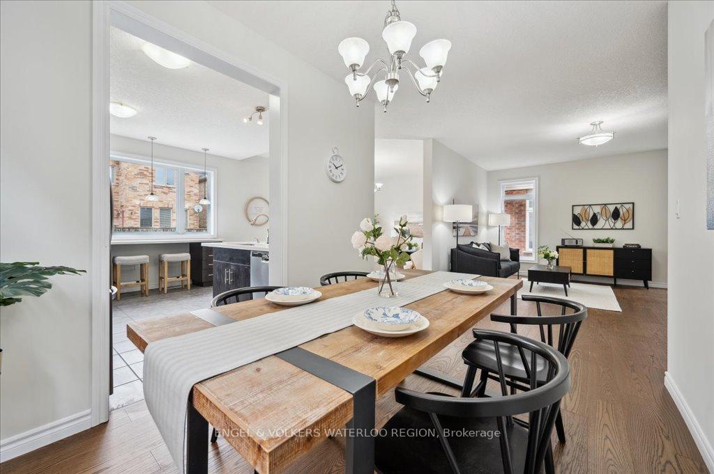 Photo 13 of 528 Wasaga Crescent, Waterloo — HOMEH