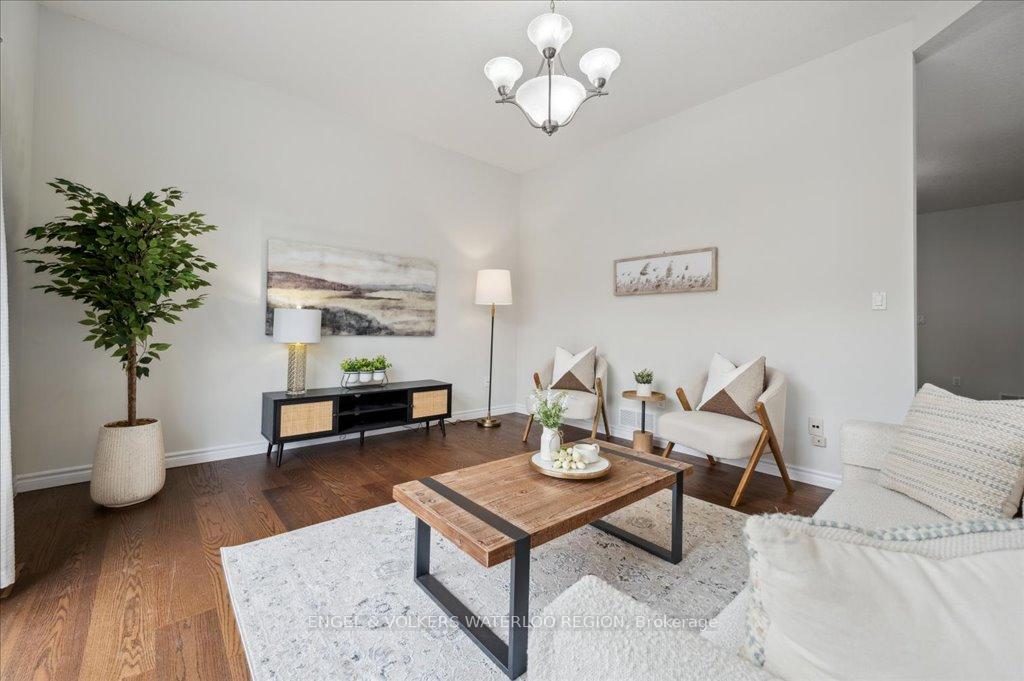 Photo 15 of 528 Wasaga Crescent, Waterloo — HOMEH