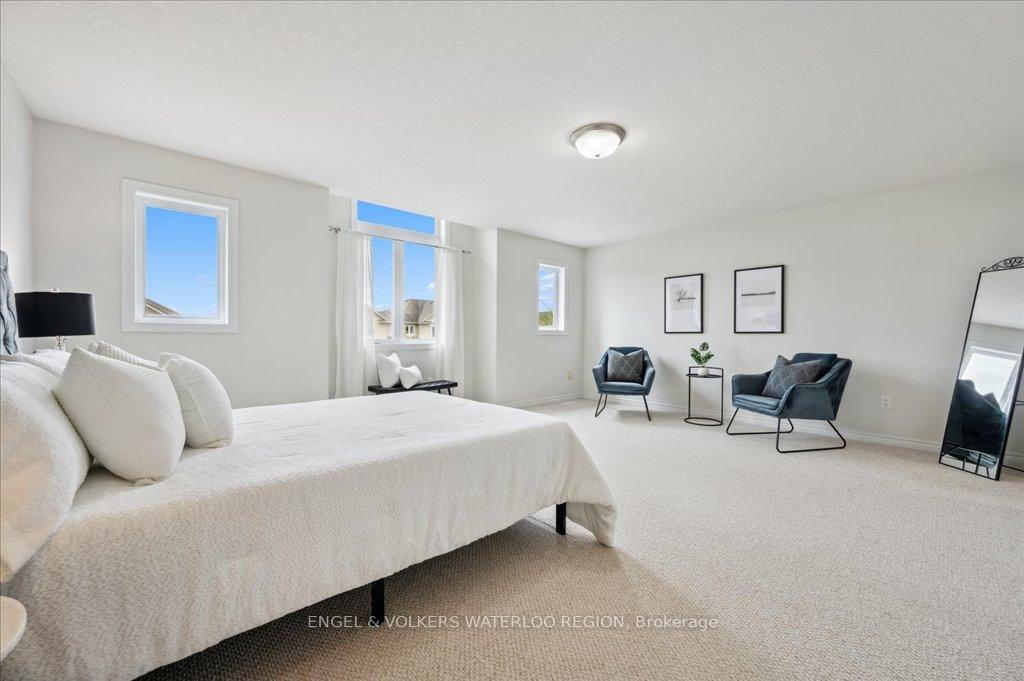 Photo 35 of 528 Wasaga Crescent, Waterloo — HOMEH
