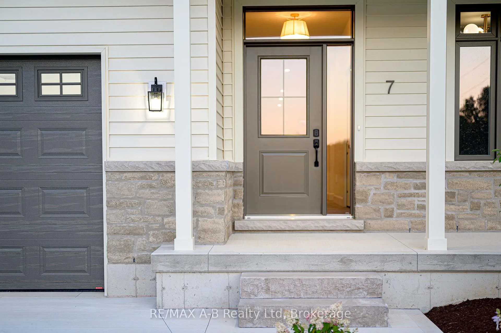 Photo 3 of 7 Nelson Street, West Perth, Mitchell — HOMEH