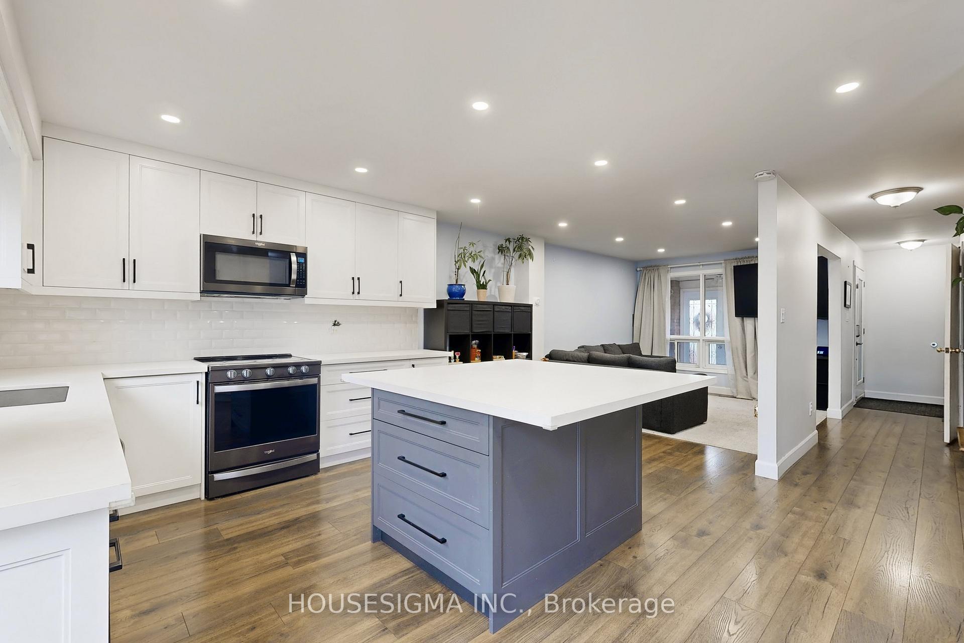 Photo 9 of 54 Oakmount Crescent, Vaughan, Glen Shields — HOMEH