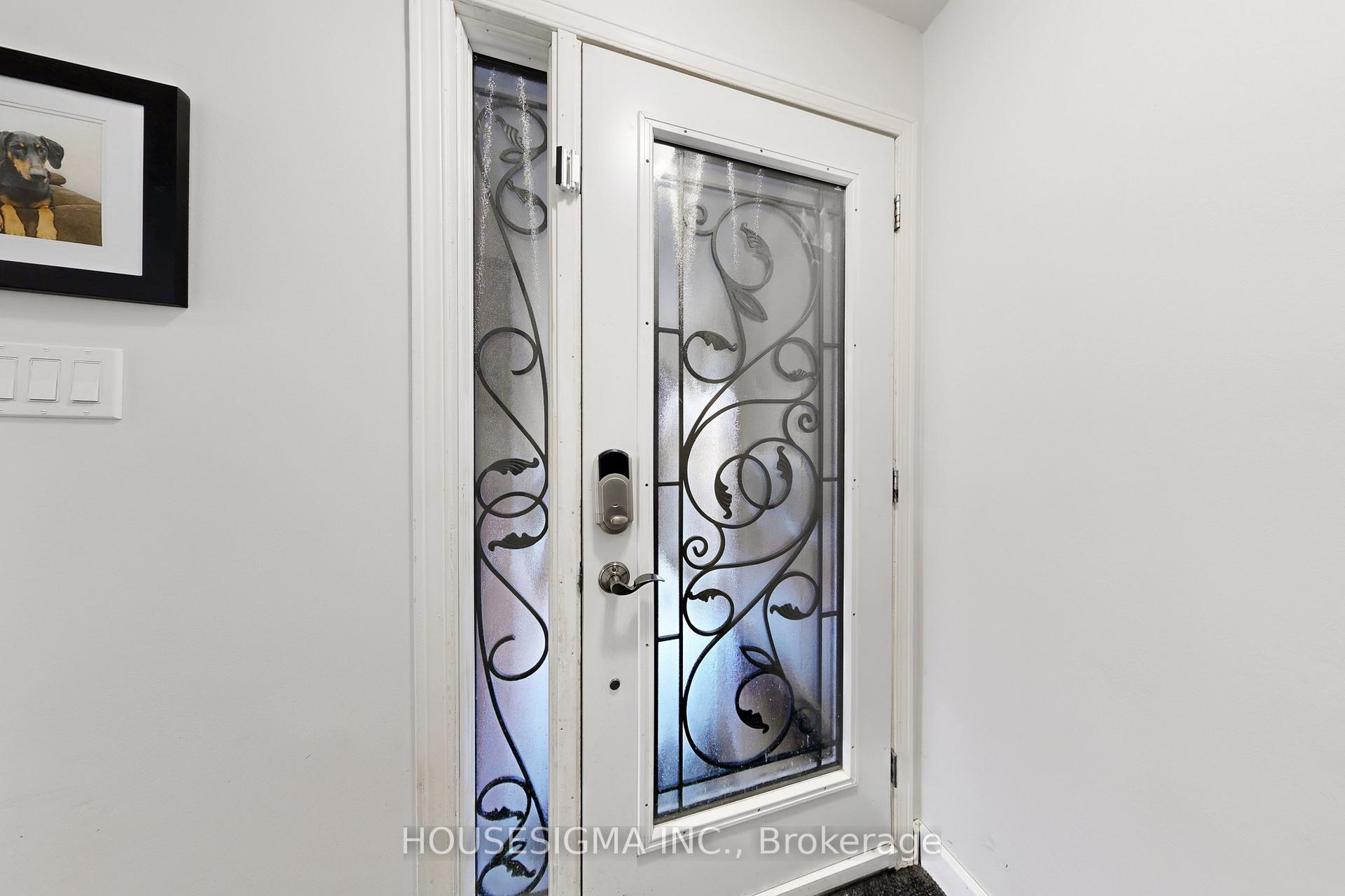 Photo 13 of 54 Oakmount Crescent, Vaughan, Glen Shields — HOMEH