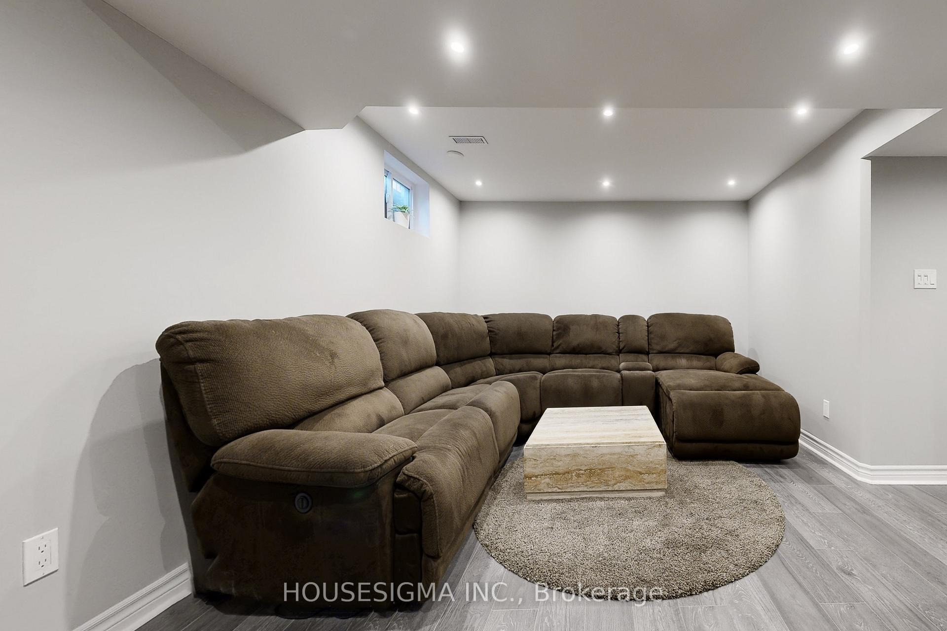 Photo 27 of 54 Oakmount Crescent, Vaughan, Glen Shields — HOMEH