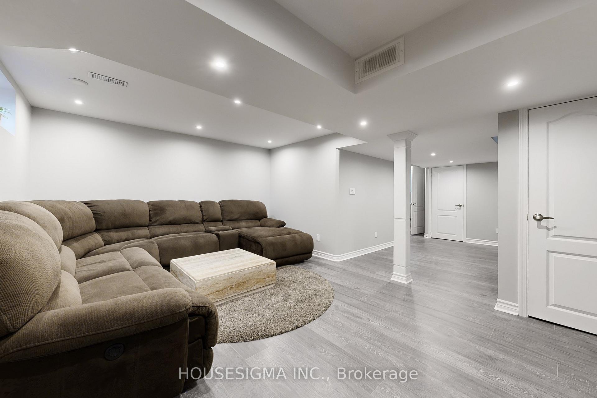 Photo 28 of 54 Oakmount Crescent, Vaughan, Glen Shields — HOMEH
