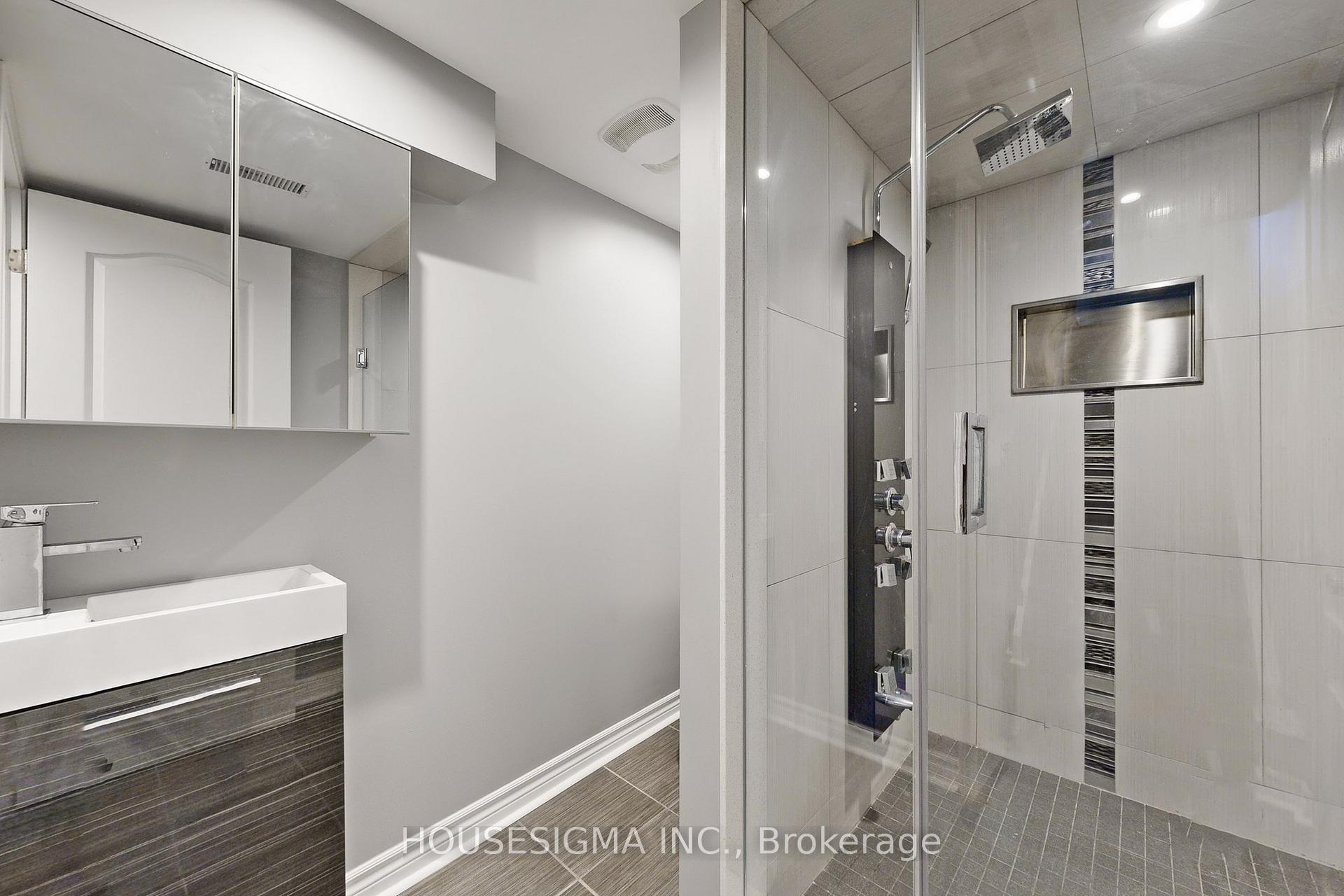Photo 30 of 54 Oakmount Crescent, Vaughan, Glen Shields — HOMEH