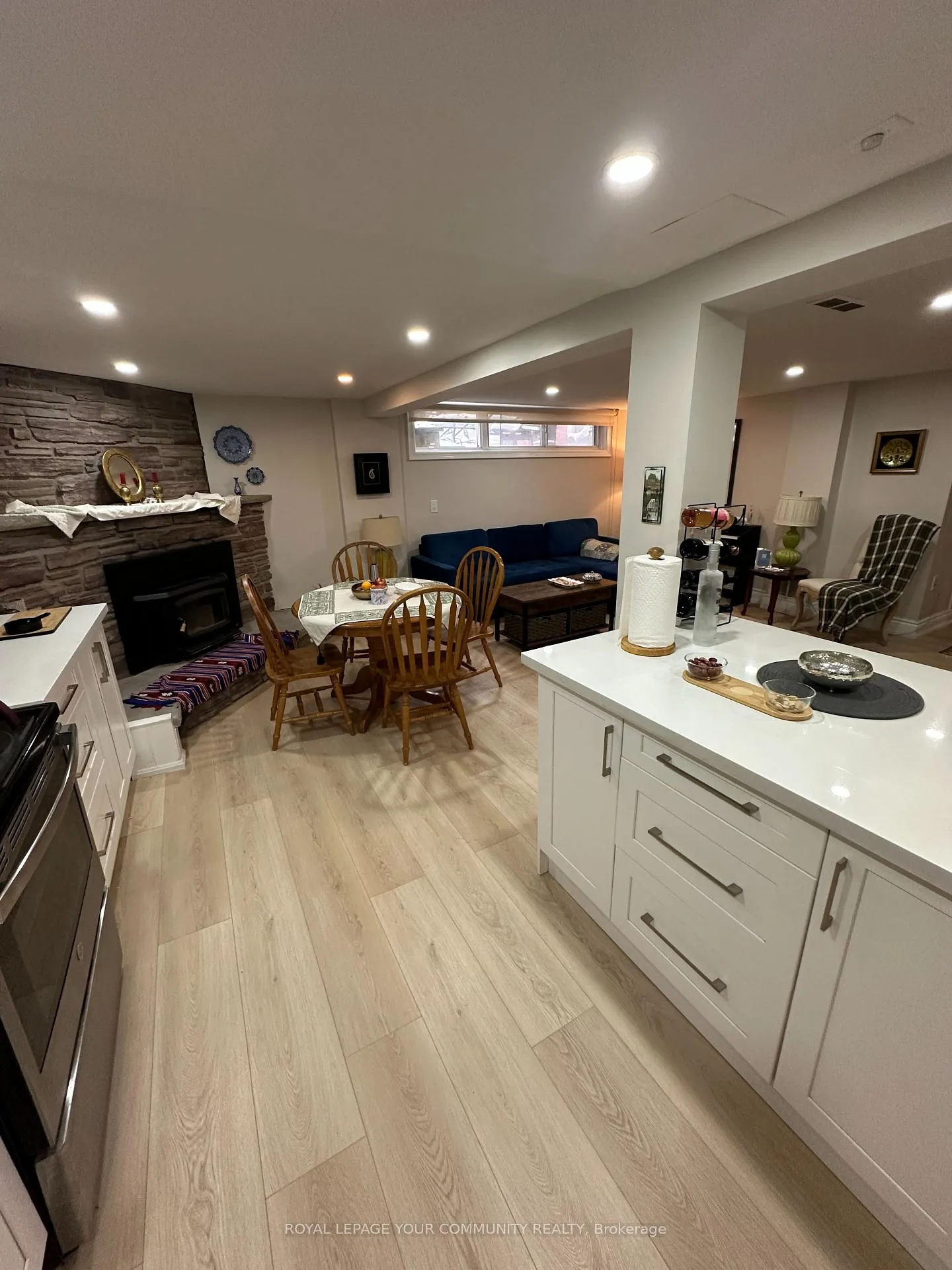 Photo 11 of 100 Richardson Dr, Aurora, Aurora Highlands — HOMEH