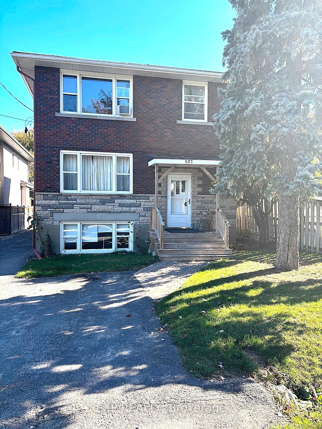 Front of 527 Laderoute Avenue