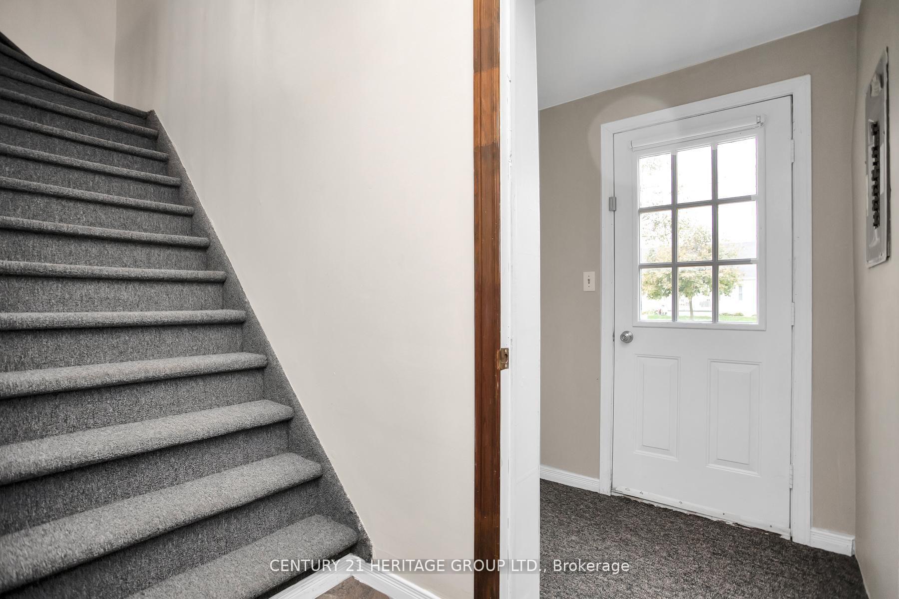 Photo 4 of 279 Graham Road, West Elgin, West Lorne — HOMEH