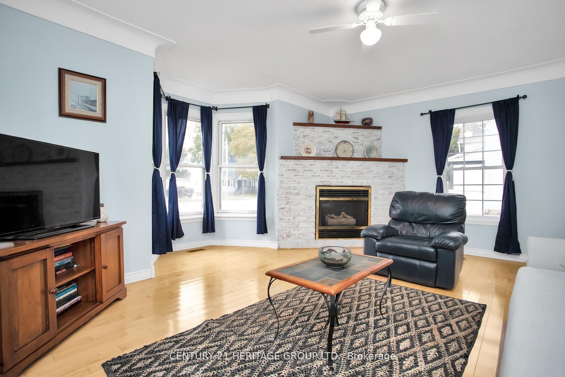 Photo 6 of 279 Graham Road, West Elgin, West Lorne — HOMEH