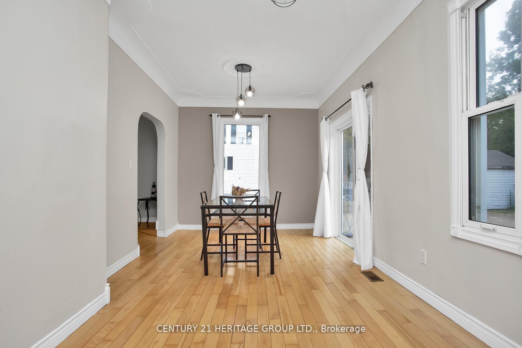 Photo 9 of 279 Graham Road, West Elgin, West Lorne — HOMEH