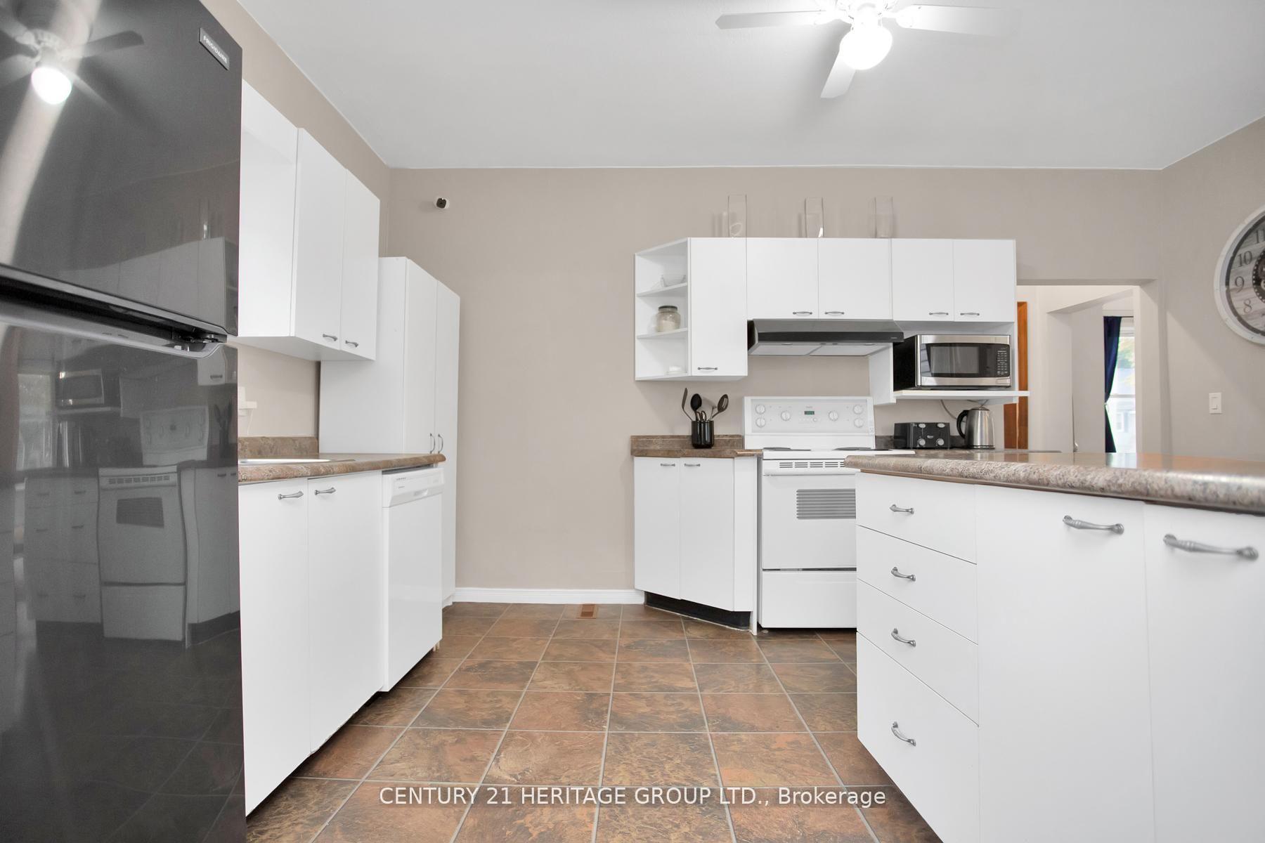 Photo 15 of 279 Graham Road, West Elgin, West Lorne — HOMEH