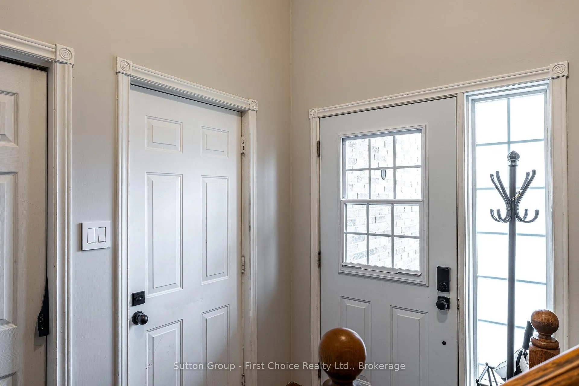 Photo 4 of 27 Mcqueen Court, Stratford — HOMEH