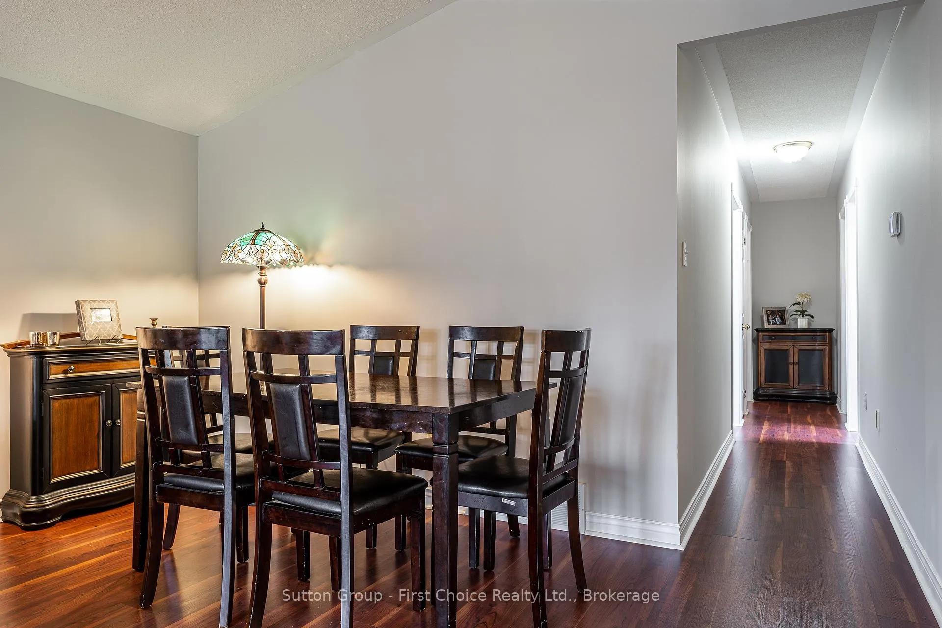 Photo 13 of 27 Mcqueen Court, Stratford — HOMEH