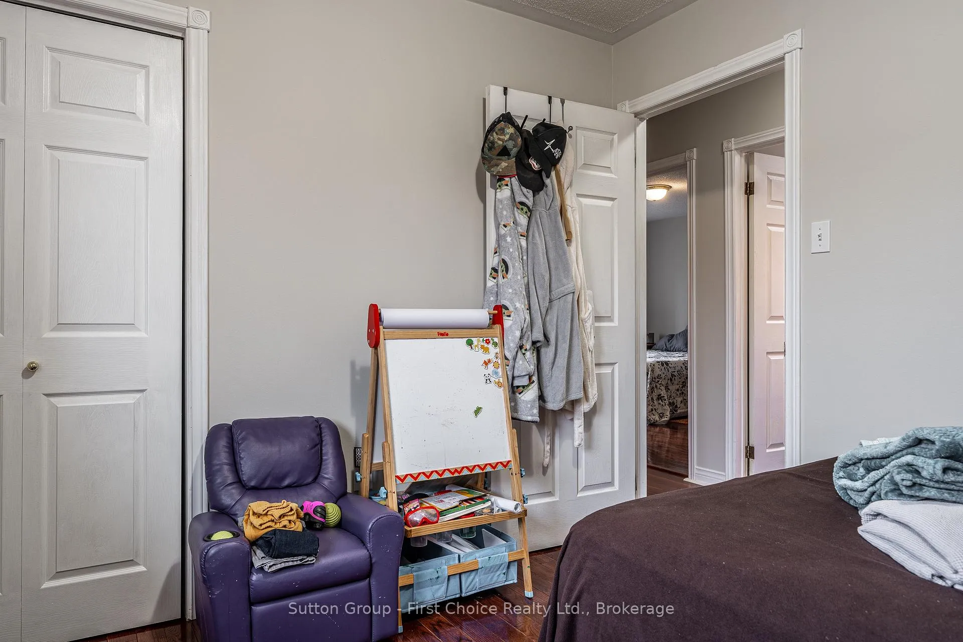 Photo 17 of 27 Mcqueen Court, Stratford — HOMEH