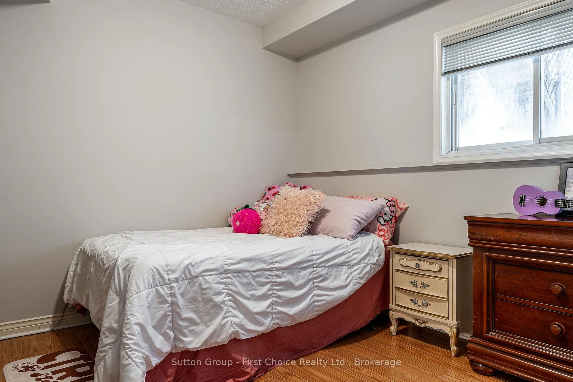 Photo 36 of 27 Mcqueen Court, Stratford — HOMEH