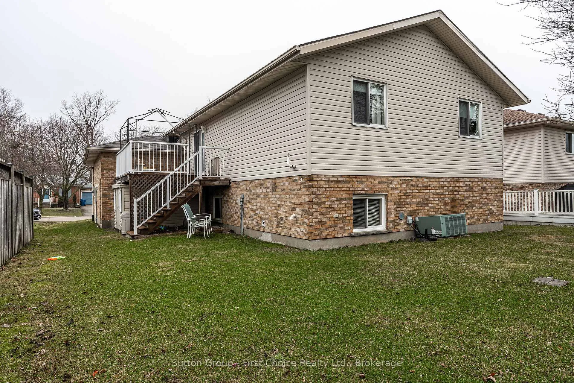 Photo 23 of 27 Mcqueen Court, Stratford — HOMEH