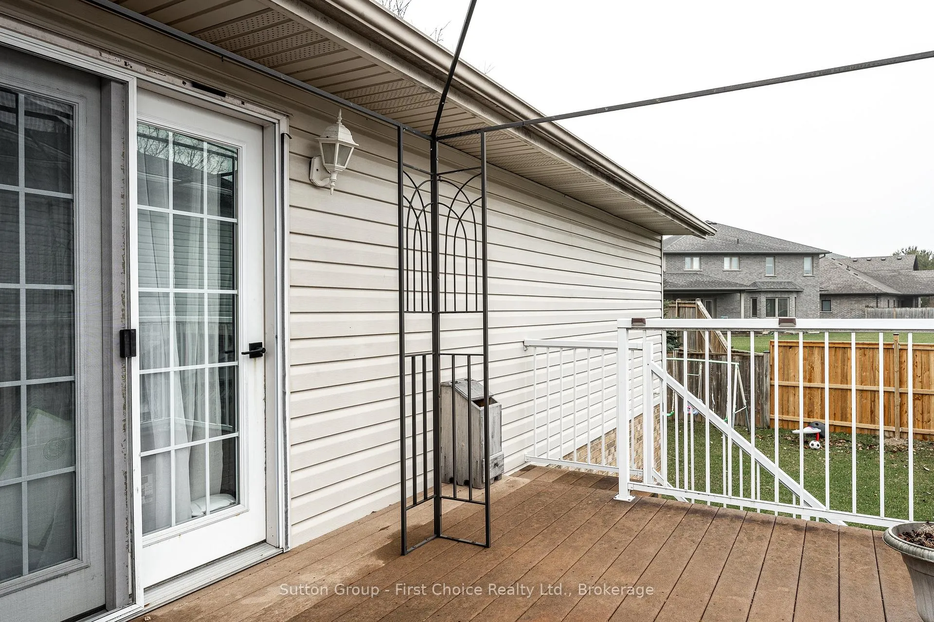 Photo 27 of 27 Mcqueen Court, Stratford — HOMEH
