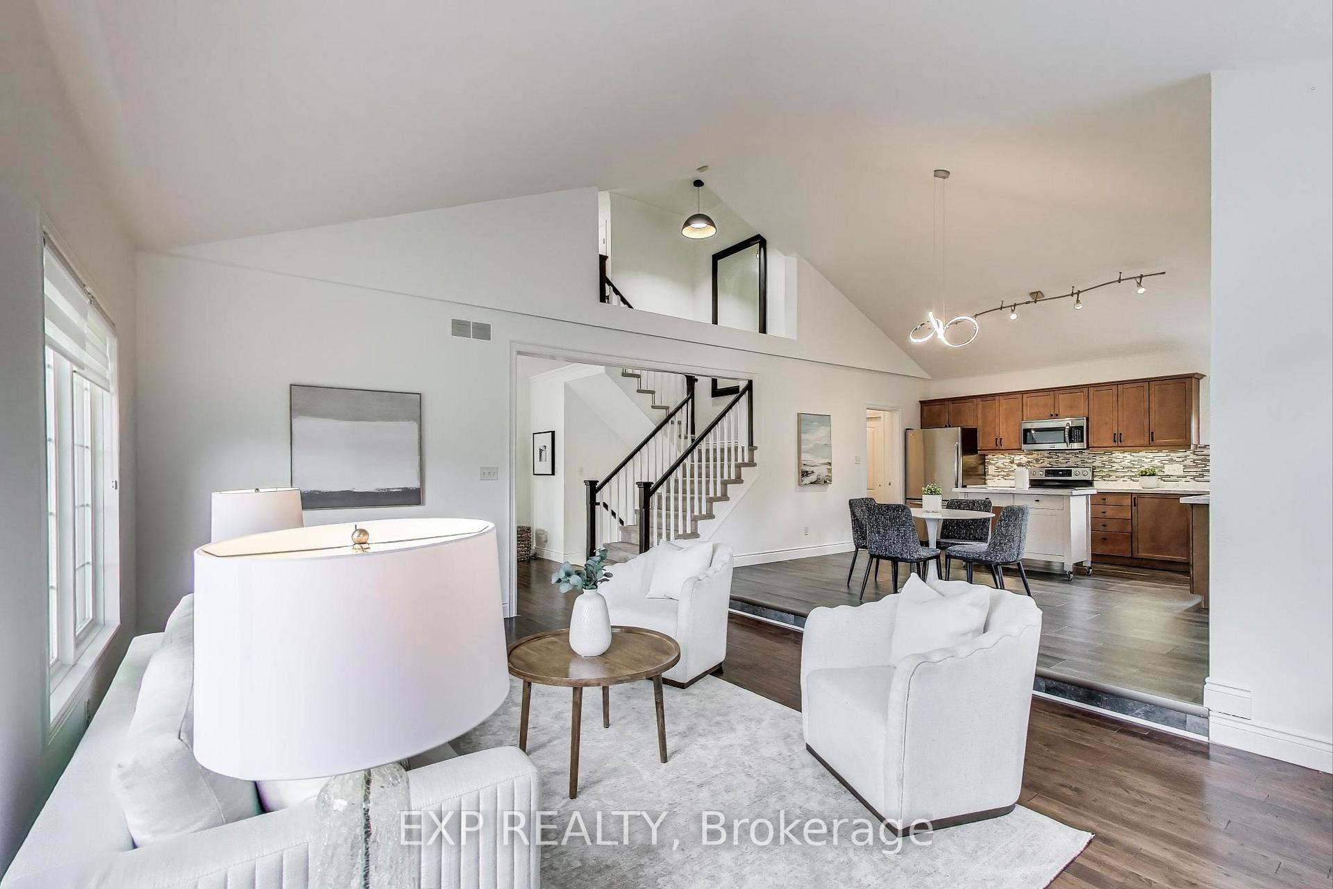 Photo 7 of 570 New Bedford Drive, Waterloo — HOMEH