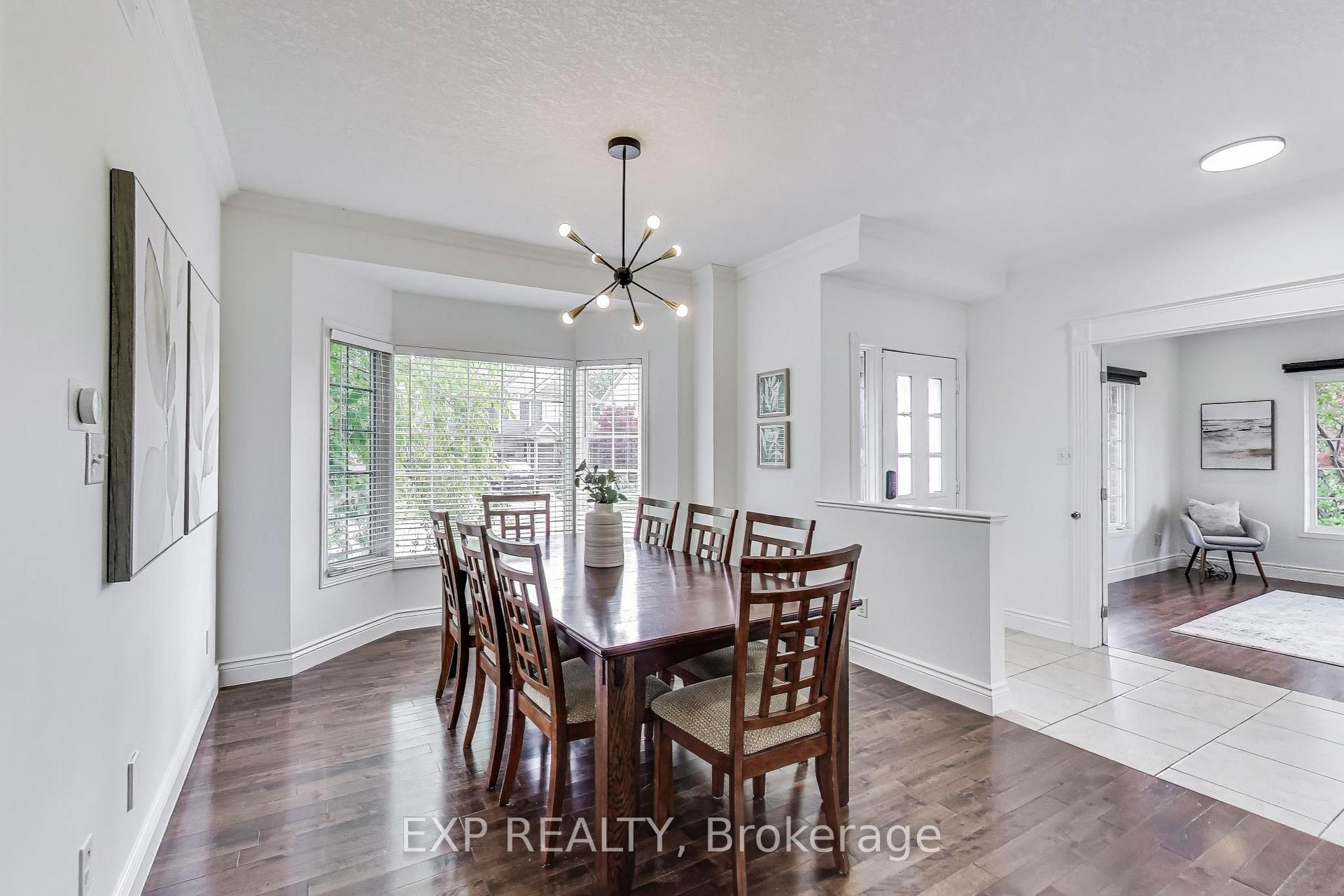 Photo 8 of 570 New Bedford Drive, Waterloo — HOMEH