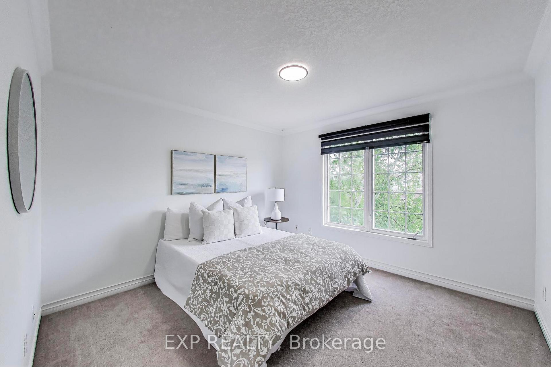Photo 28 of 570 New Bedford Drive, Waterloo — HOMEH