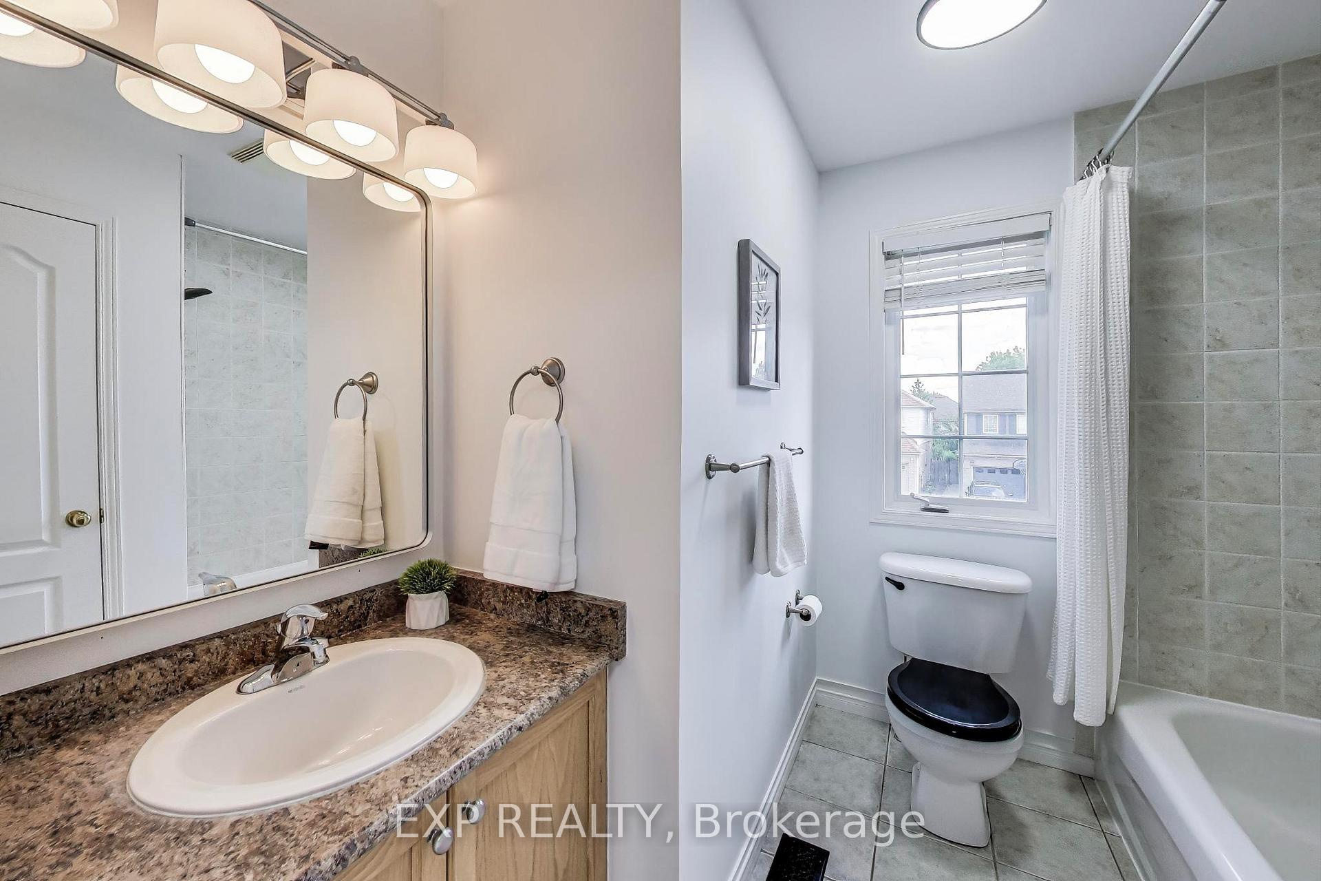 Photo 31 of 570 New Bedford Drive, Waterloo — HOMEH