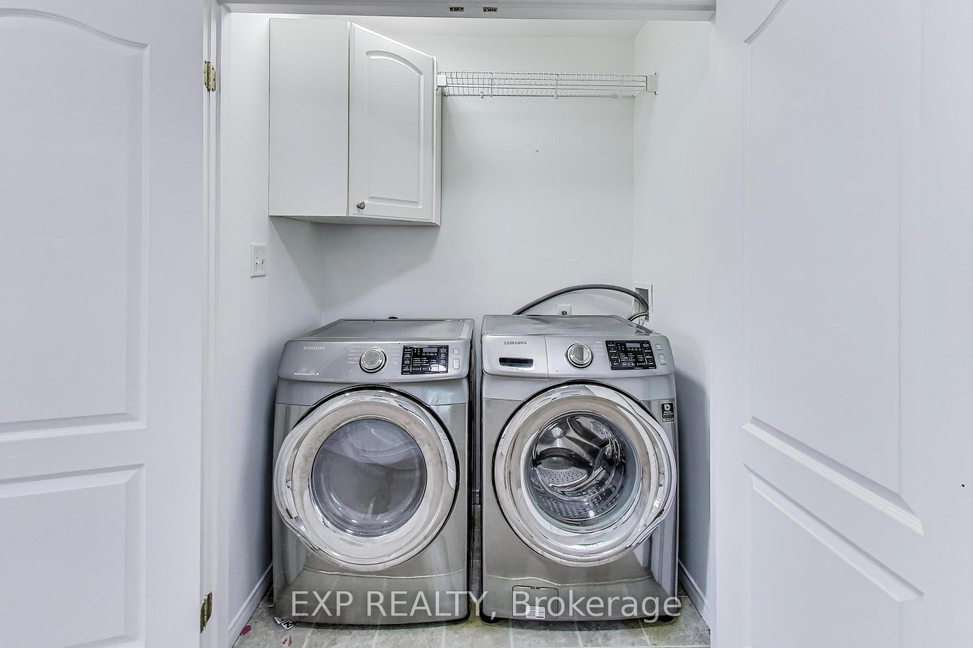 Photo 32 of 570 New Bedford Drive, Waterloo — HOMEH