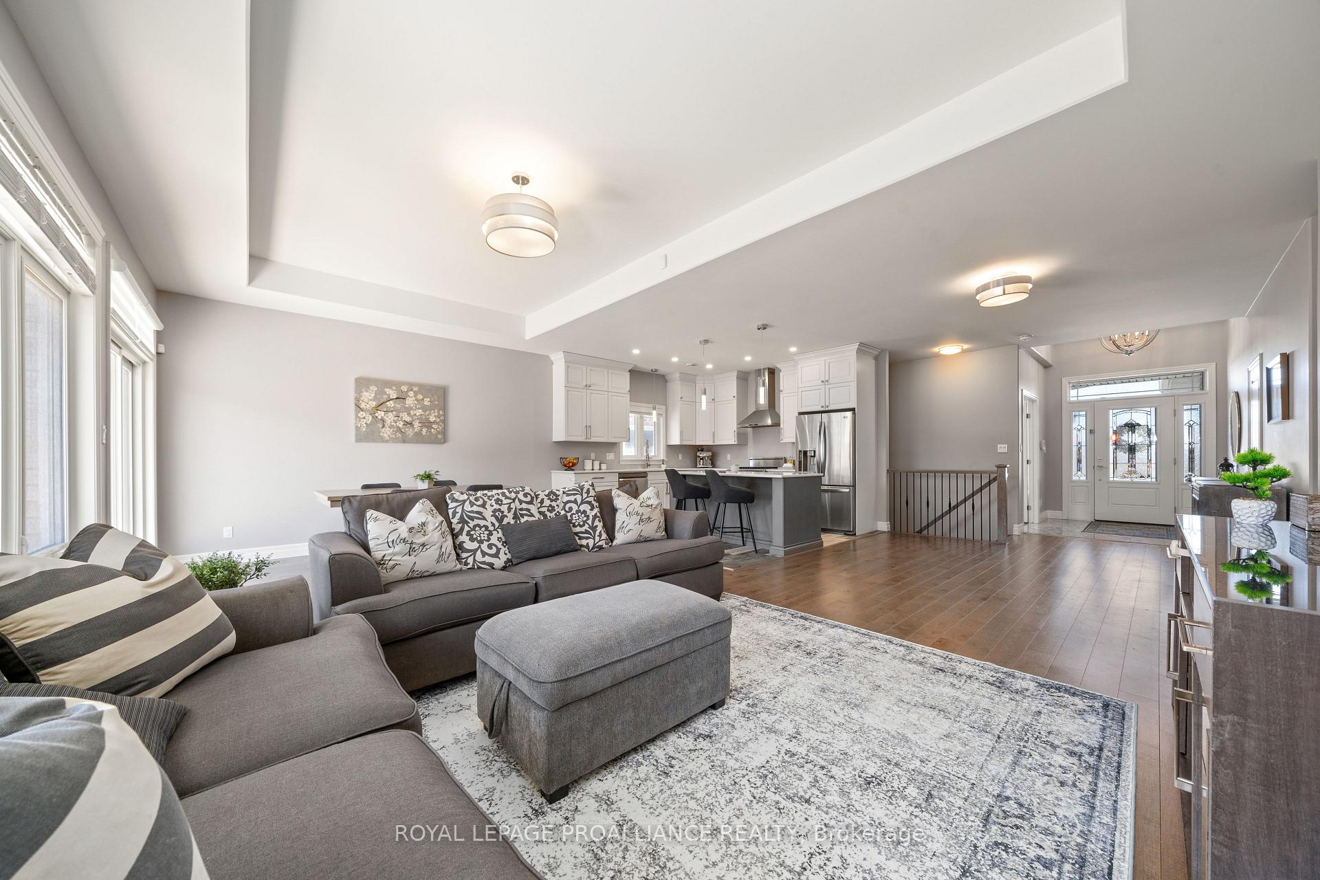 Photo 15 of 16 Hummingbird Drive, Belleville, Thurlow Ward — HOMEH