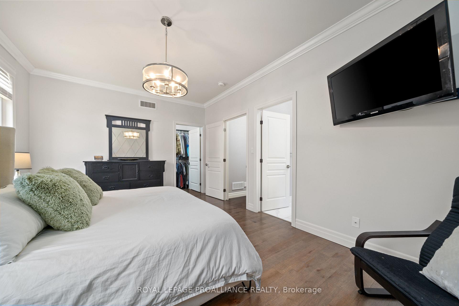 Photo 19 of 16 Hummingbird Drive, Belleville, Thurlow Ward — HOMEH
