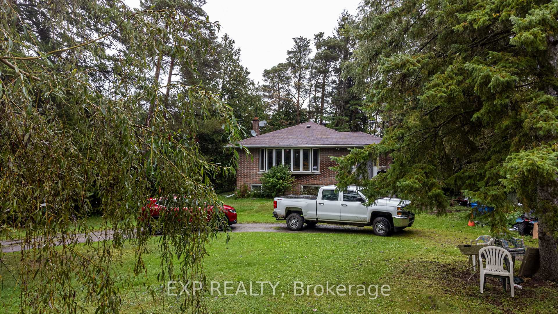 Photo 8 of 707 Foster Drive, Uxbridge, Rural Uxbridge — HOMEH