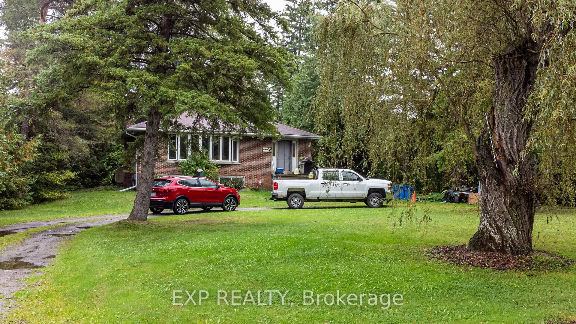 Photo 9 of 707 Foster Drive, Uxbridge, Rural Uxbridge — HOMEH