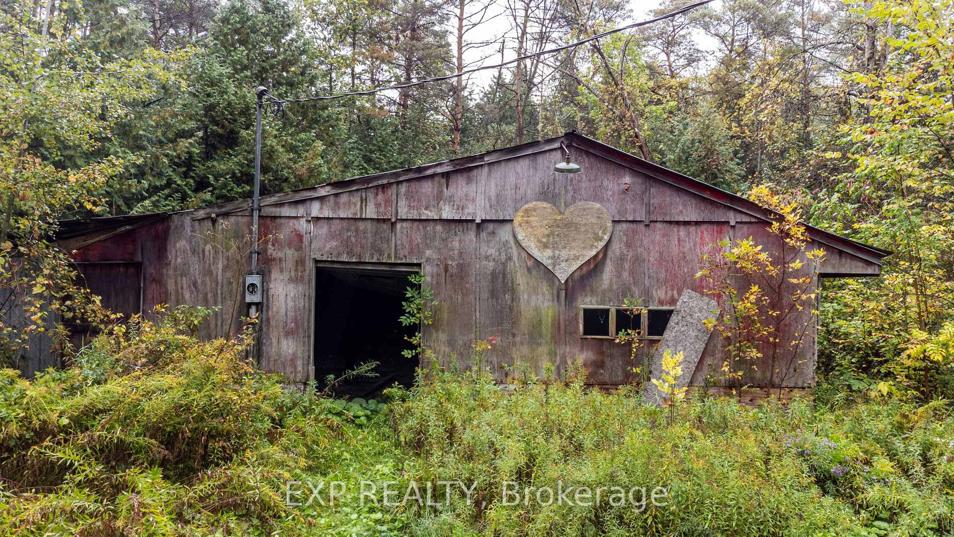 Photo 12 of 707 Foster Drive, Uxbridge, Rural Uxbridge — HOMEH