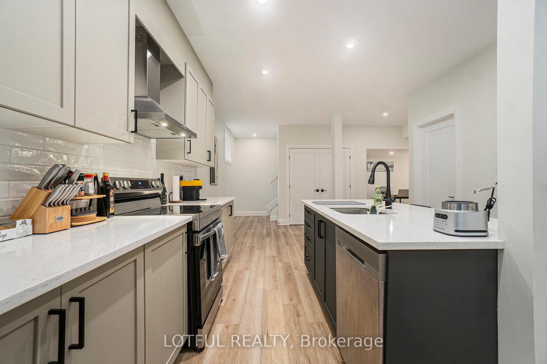 Photo 10 of Unit B, 411 Leighton Terrace, Ottawa, Westboro/Hampton Park — HOMEH